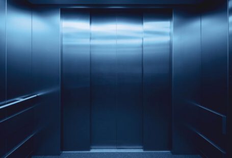 Elevator Pitch - closed elevator